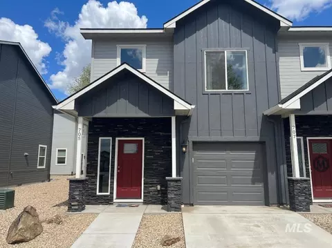 705 E Bates Ave, Parma, ID 83660