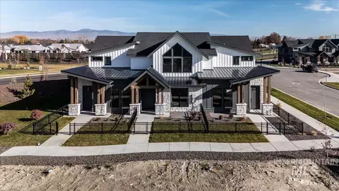 2053 W Freya Ct, Eagle, ID 83616 photo 3