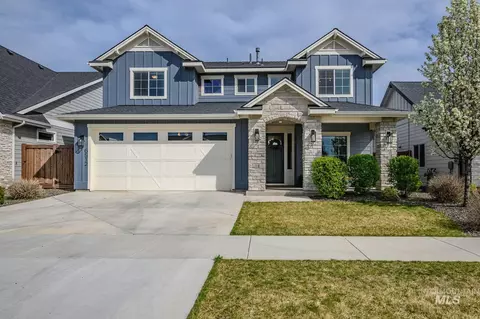 6512 N Oakstone Ave, Meridian, ID 83646