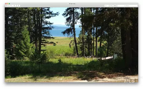 1633 Bear Trl, Cascade, ID 83615