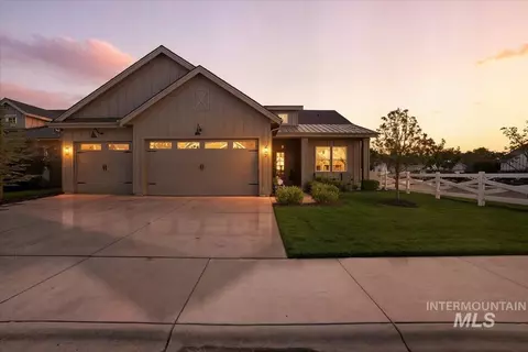 207 W Wrangler St, Meridian, ID 83646