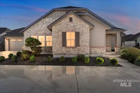 4132 E Silverking Ln, Meridian, ID 83642