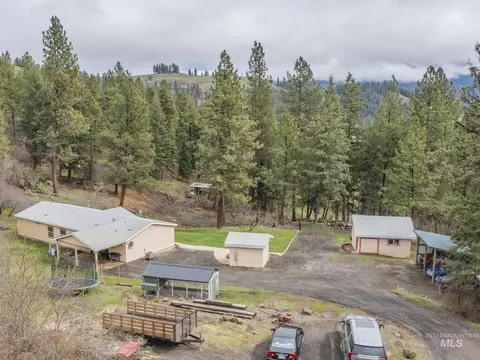 77 Poplar Dr, Grangeville, ID 83530