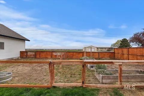 Exterior - 15335 David St, Caldwell, ID 83607 photo 10 of 14