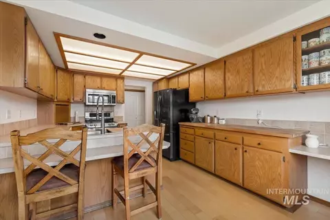 Kitchen - 15335 David St, Caldwell, ID 83607 photo 2 of 5