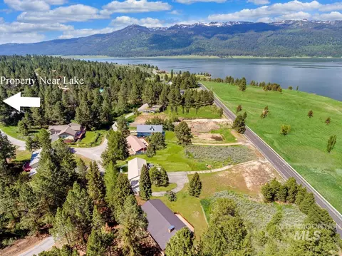 903 Divot Cir, Cascade, ID 83611