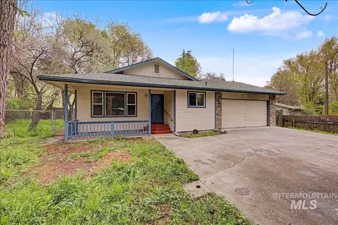 2984 N 26th St, Boise, ID 83702