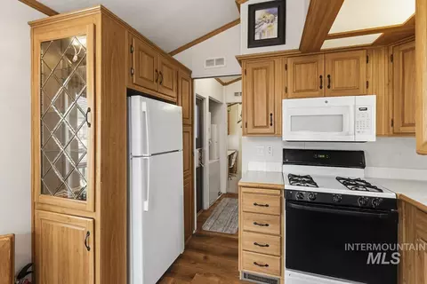 25 E St, Cascade, ID 83611 photo 9