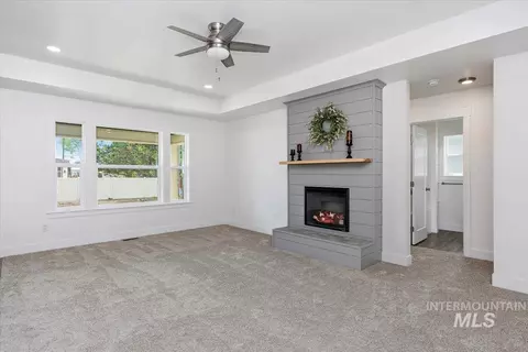 Living - 224 W Lorene Ln, Rupert, ID 83350 photo 1 of 1
