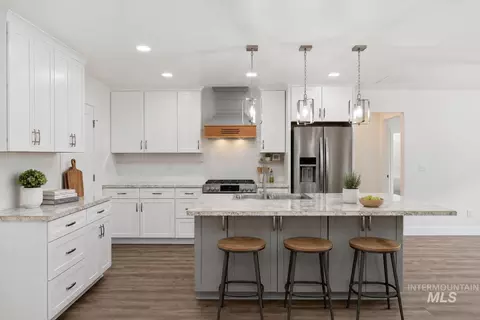 Kitchen - 224 W Lorene Ln, Rupert, ID 83350 photo 2 of 2