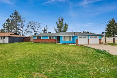 1307 Smith Ave, Nampa, ID 83651