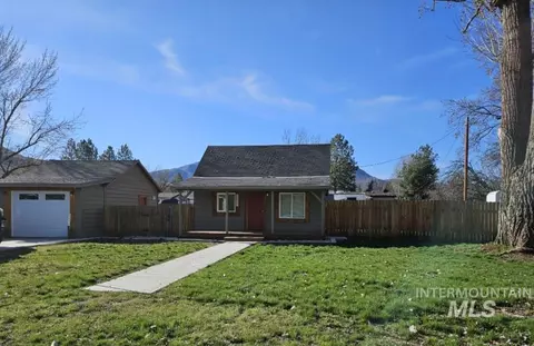 115 Locust St, Horseshoe Bend, ID 83629