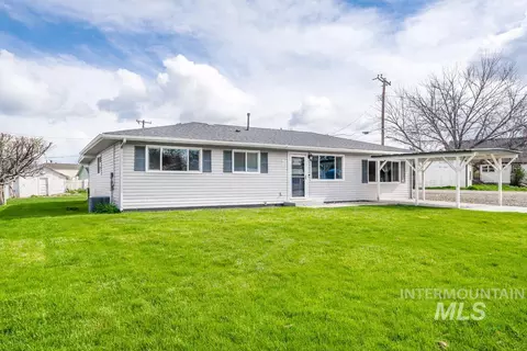 225 SW Sw Park, New Plymouth, ID 83655