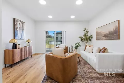 7481 W Swain Ln, Garden City, ID 83714