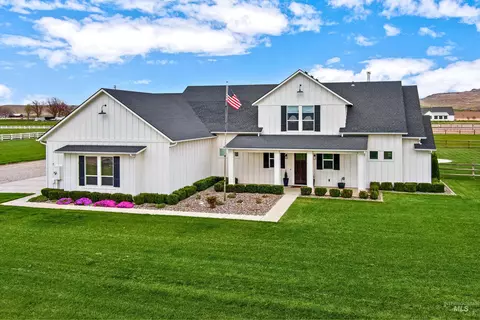 1800 Buttercup Ln, Emmett, ID 83617