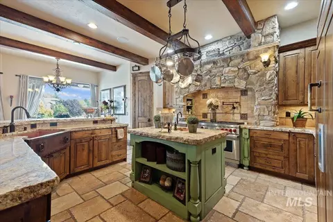 Kitchen - 480 E Laguna Shore Ln, Eagle, ID 83616 photo 1 of 5