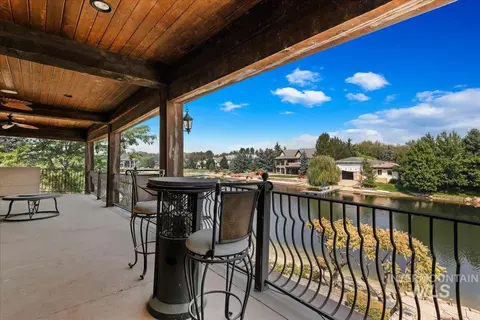 Exterior - 480 E Laguna Shore Ln, Eagle, ID 83616 photo 4 of 6