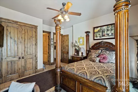 Bedroom - 480 E Laguna Shore Ln, Eagle, ID 83616 photo 2 of 3