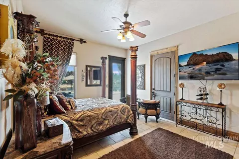 Bedroom - 480 E Laguna Shore Ln, Eagle, ID 83616 photo 1 of 3