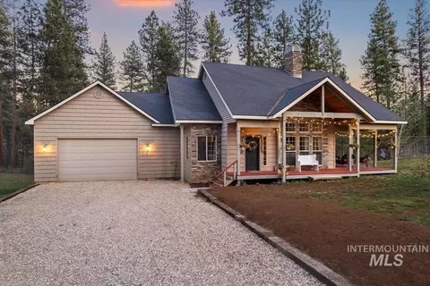 15 Reinhart Rd, Idaho City, ID 83631