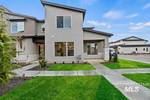 748 S Calhoun Ln, Star, ID 83669