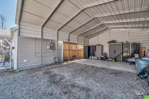 Exterior - 331 E 4th St, Weiser, ID 83672 photo 3 of 9