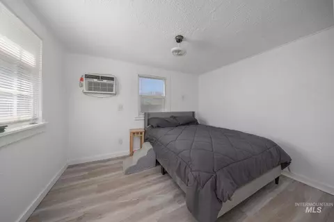 Bedroom - 331 E 4th St, Weiser, ID 83672 photo 2 of 2