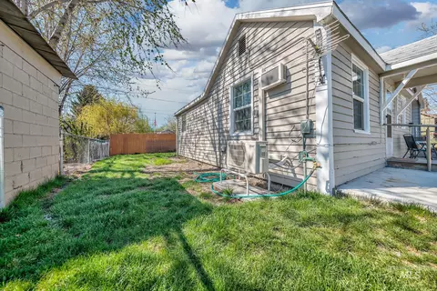 Exterior - 331 E 4th St, Weiser, ID 83672 photo 9 of 9