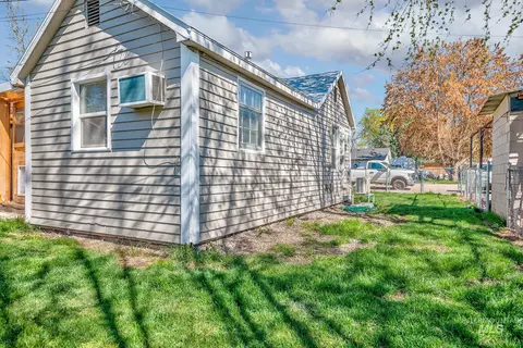 Exterior - 331 E 4th St, Weiser, ID 83672 photo 8 of 9