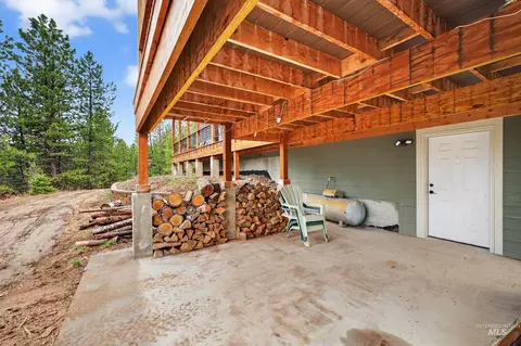 Exterior - 10191 Timberrim Dr, Cascade, ID 83611 photo 1 of 9