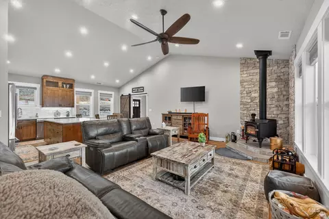 Living - 10191 Timberrim Dr, Cascade, ID 83611 photo 1 of 2