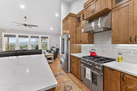 Kitchen - 10191 Timberrim Dr, Cascade, ID 83611 photo 2 of 3