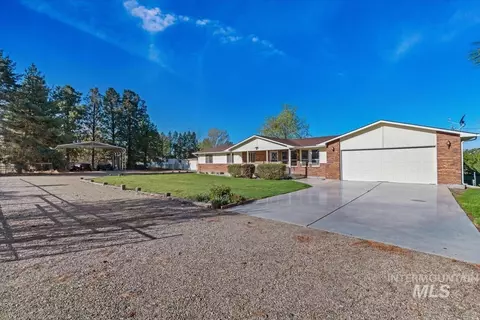 2439 Julie Ave, Emmett, ID 83617