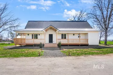 535 Day Rd, Weiser, ID 83672