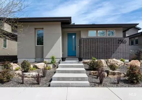 2516 E Warm Springs Ave, Boise, ID 83712