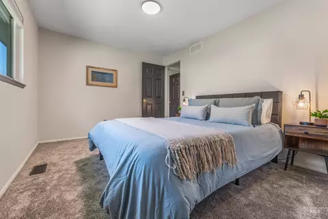 Bedroom - 898 N Pebble Beach Way, Eagle, ID 83616 photo 5 of 5