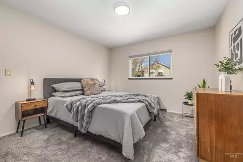 Bedroom - 898 N Pebble Beach Way, Eagle, ID 83616 photo 4 of 5