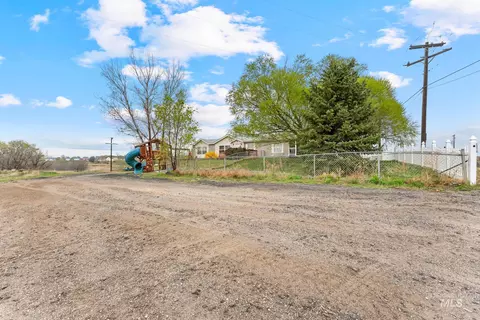 Exterior - 508 Silver Beach Dr, Jerome, ID 83338 photo 5 of 6