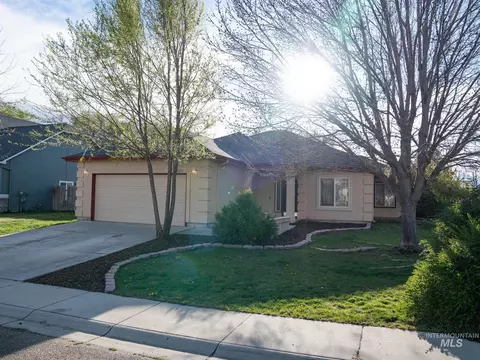 365 Forester Rd, Middleton, ID 83644