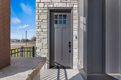 Entry Way - 2045 W Freya Ct, Eagle, ID 83616 photo 1 of 5