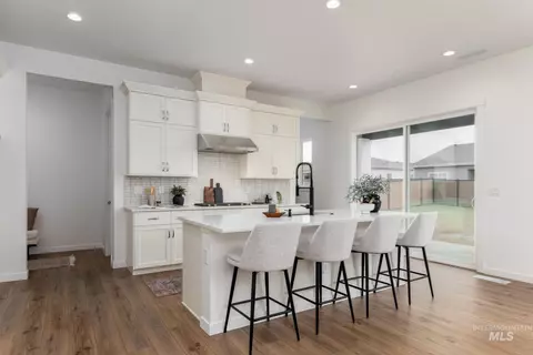Kitchen - 2623 N Silverbell Way, Eagle, ID 83616 photo 1 of 4
