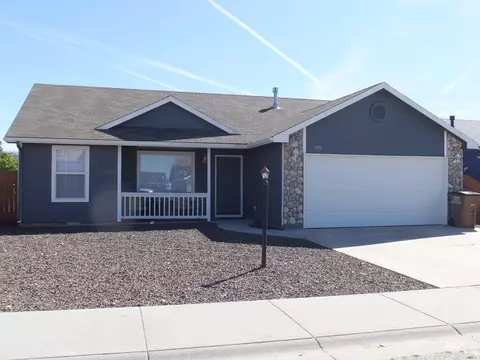 922 S Cherokee Ave, Emmett, ID 83617