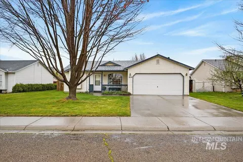 820 Valley, Middleton, ID 83644