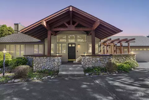 1172 Hankins Rd N, Twin Falls, ID 83301