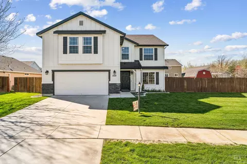 1028 N Star Bright Ln, Star, ID 83669