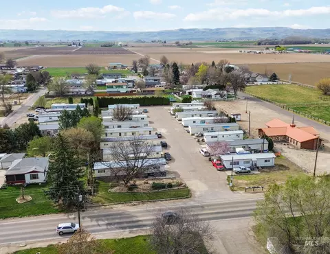 615 W Idaho Ave, Homedale, ID 83628