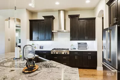 Kitchen - 2097 N World Cup Way, Eagle, ID 83616 photo 3 of 6