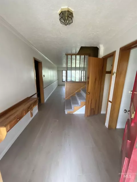Entry Way - 1131 11th Ave E, Twin Falls, ID 83301 photo 1 of 6