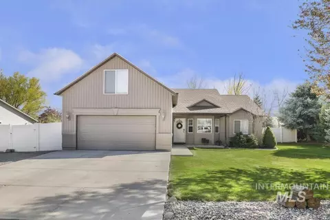 2205 Mayberry Ln, Filer, ID 83328