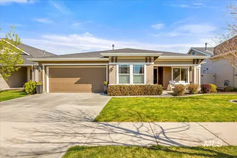 5902 W Quintale Dr, Meridian, ID 83646